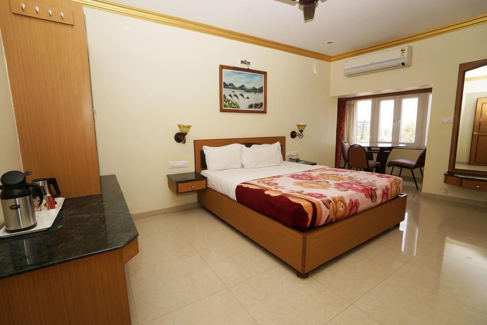 Hotel Nahar Manchester Inn Коимбаторе Екстериор снимка